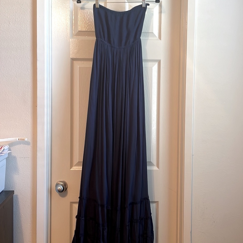 Lulu’s Maxi Dress Size Small  NWOT